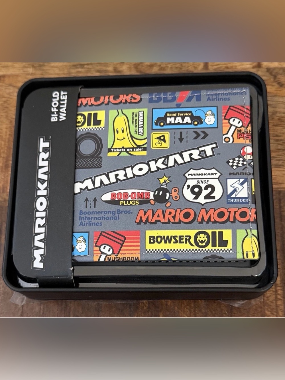 Nintendo Mario Kart Cartridge Wallet NWT